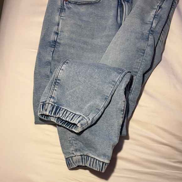 American Eagle Outfitters Women's Sky Blue High Rise Jeans - Picture 6 of 6